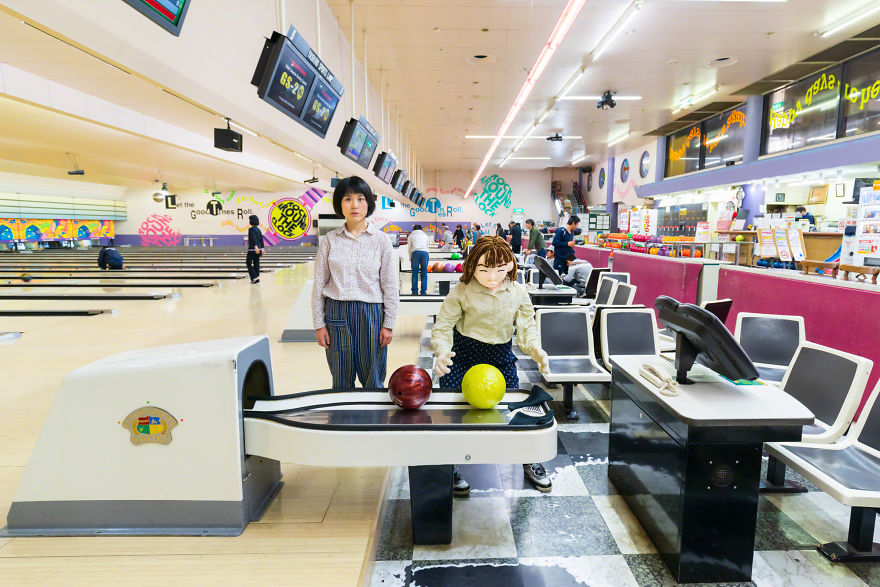 My 12 New Self-Portraits With A Scarecrow To Raise Awareness Of Depopulation Problems In Japan My 12 New Self-Portraits With A Scarecrow To Raise Awareness Of Depopulation Problems In Japan