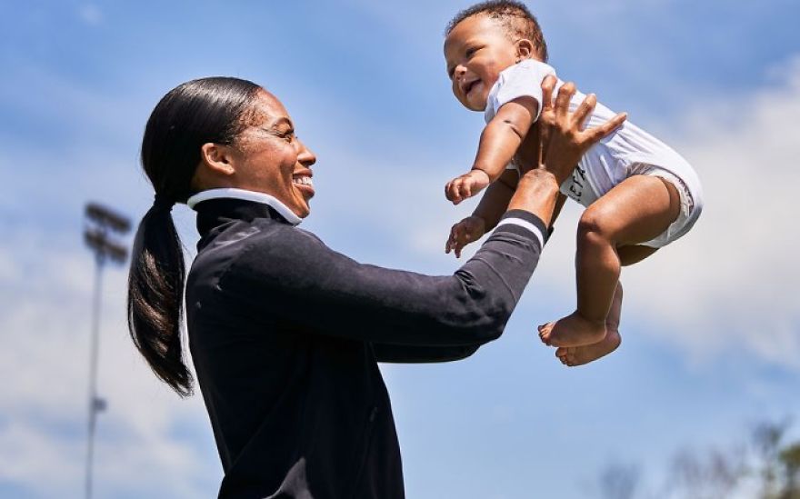 Olympic Sprinter Allyson Felix Breaks Usain Bolt's World Record Olympic Sprinter Allyson Felix Breaks Usain Bolt's World Record
