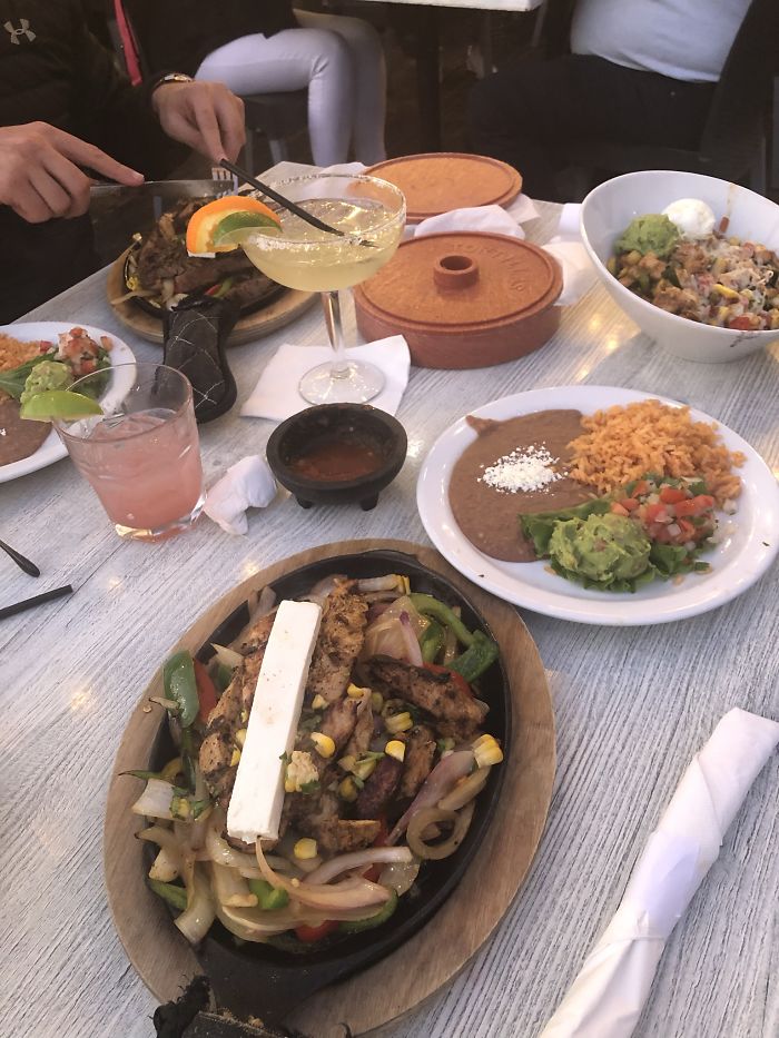 Australian Traveler Went To The US & Documented American Food