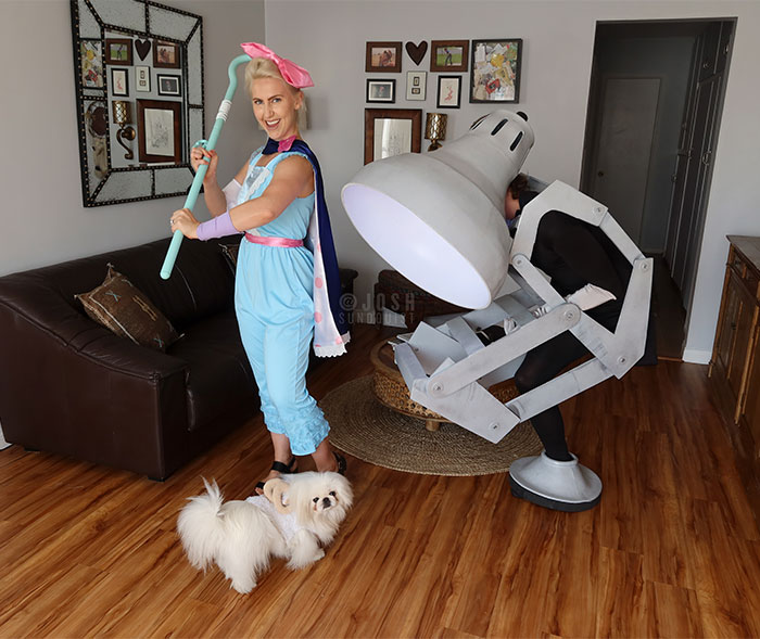 Every Halloween This One-Legged Guy Makes An Epic Costume