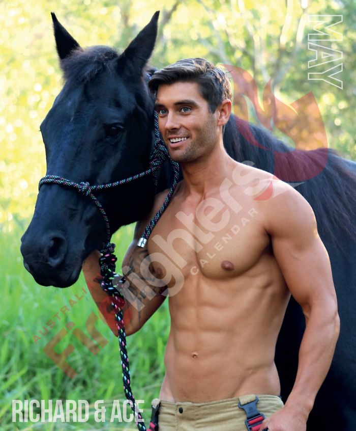 Australian-Firefighters-Animals-Calendar-2020