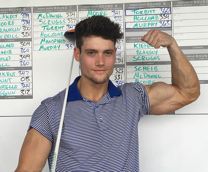 Guy Exposes How Fake Some Of The Before & After Pics On Instagram Are By Showing How To Do It Guy Exposes How Fake Some Of The Before & After Pics On Instagram Are By Showing How To Do It