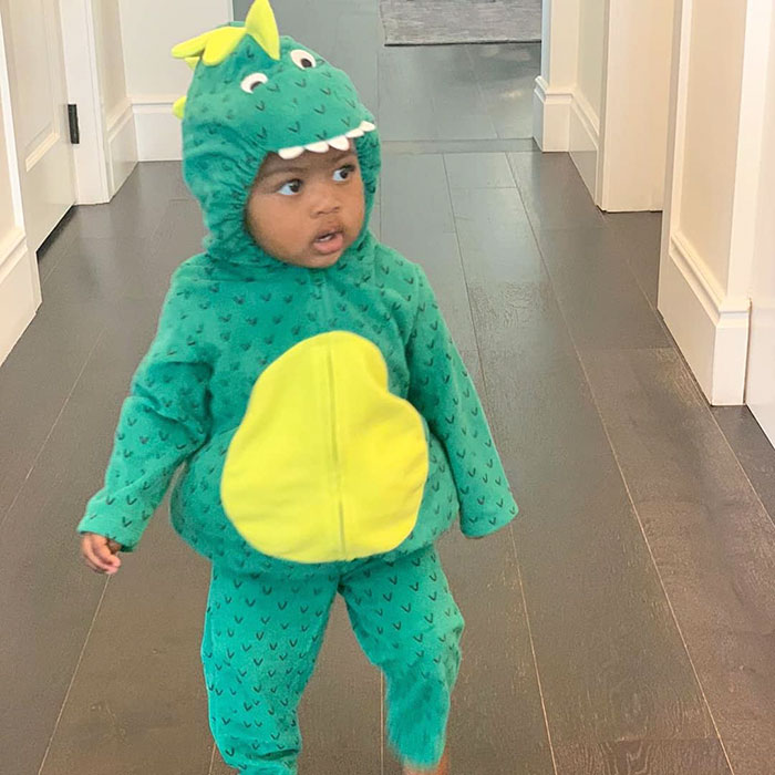 Gabrielle Union's Daughter Kaavia Dressed As Dragon Gabrielle Union's Daughter Kaavia Dressed As Dragon