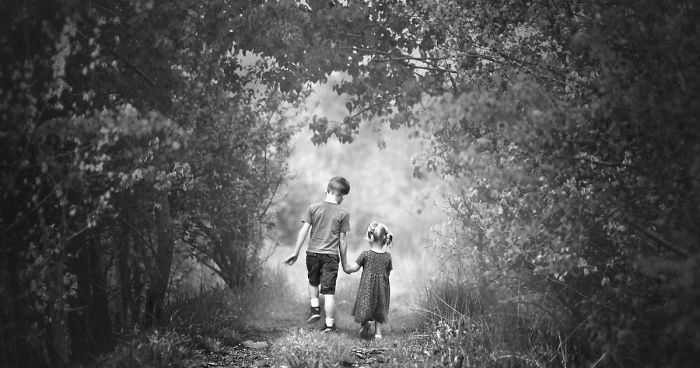 I Spent 4 Years Documenting My Kids Enjoying Their Childhood Without Technology, Here Are 30 Of My Favorite Photos