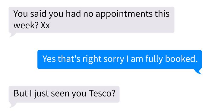 Woman Surprised To See Her Manicurist Shopping After She Said She’s Fully Booked, Confronts Her And Gets Roasted