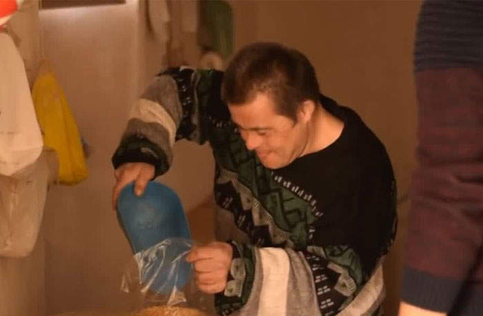 Guy Whose Father Has Down Syndrome Shares What It Was Like Being Raised By Him, Says He Couldn't Be More Proud Guy Whose Father Has Down Syndrome Shares What It Was Like Being Raised By Him, Says He Couldn't Be More Proud