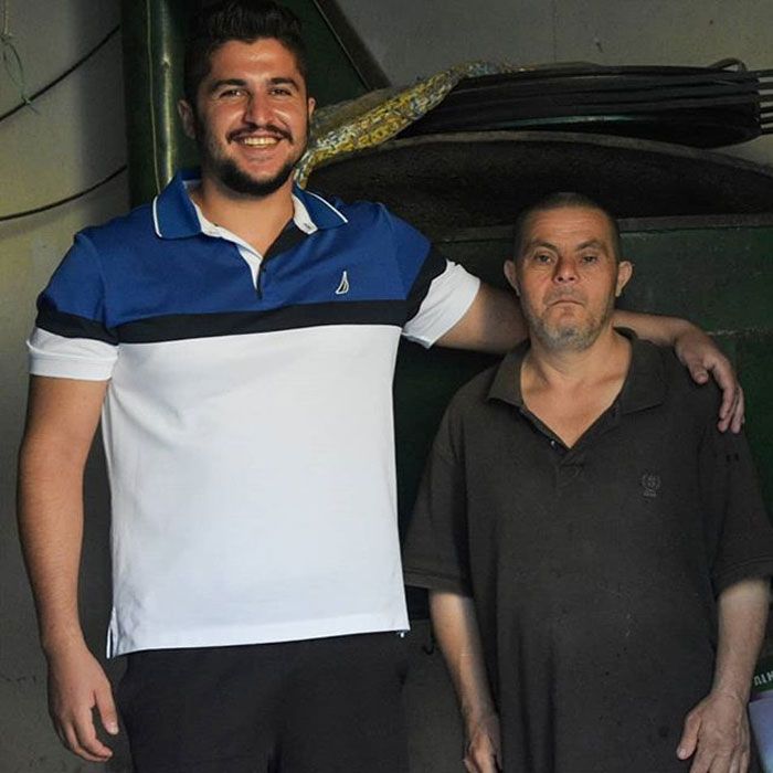 Guy Whose Father Has Down Syndrome Shares What It Was Like Being Raised By Him, Says He Couldn't Be More Proud Guy Whose Father Has Down Syndrome Shares What It Was Like Being Raised By Him, Says He Couldn't Be More Proud