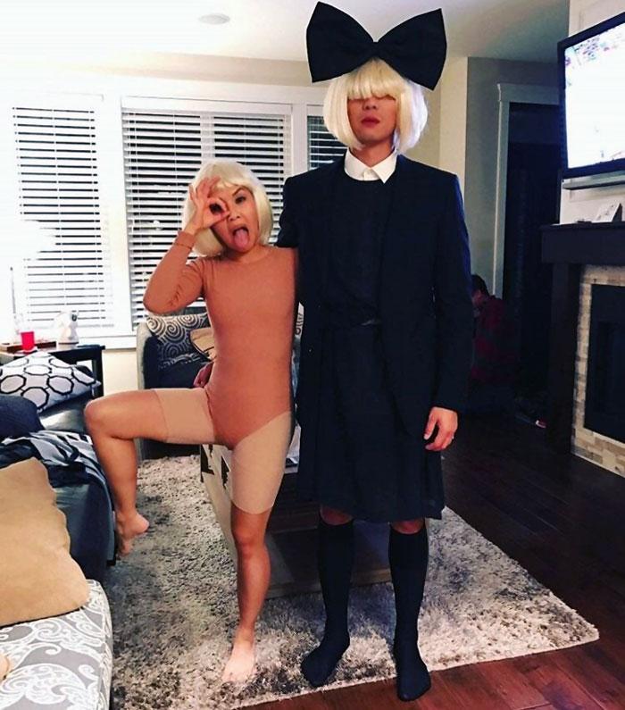 My Friends Nailed Their Sia Costume For Halloween