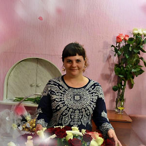 Елена Манукян