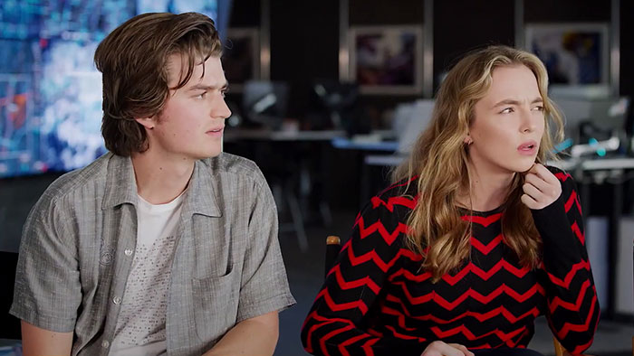 Ryan Reynolds Denies Starring In Green Lantern, Walks Out From Interview When Asked About It