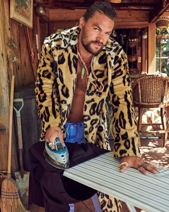 Jason Momoa's New Photos For A Magazine Are So Good They Got 1.2 Million Likes In Less Than 24 Hours Jason Momoa's New Photos For A Magazine Are So Good They Got 1.2 Million Likes In Less Than 24 Hours