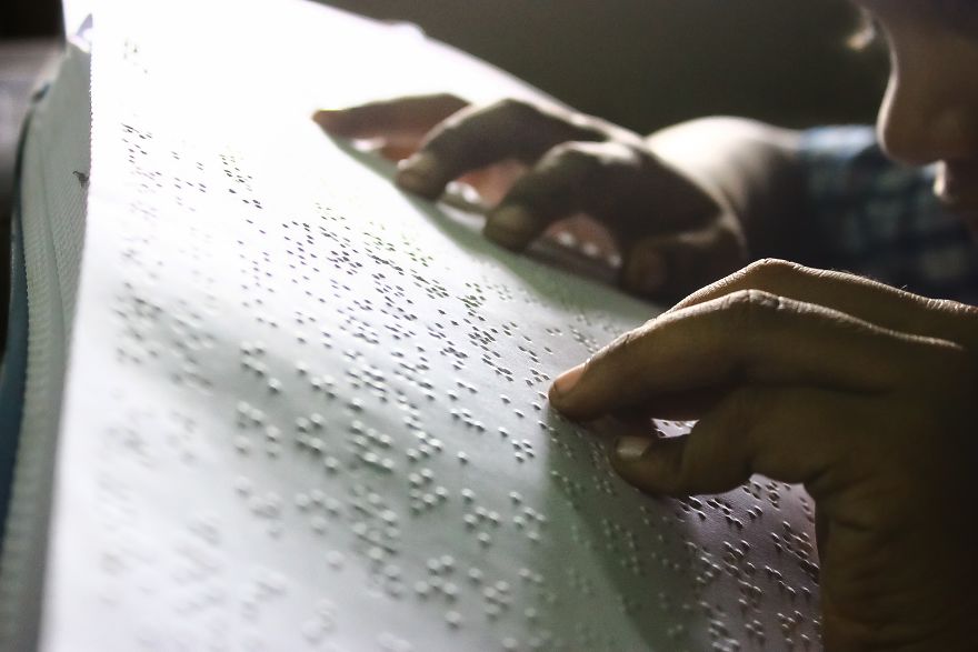 Braille Education System