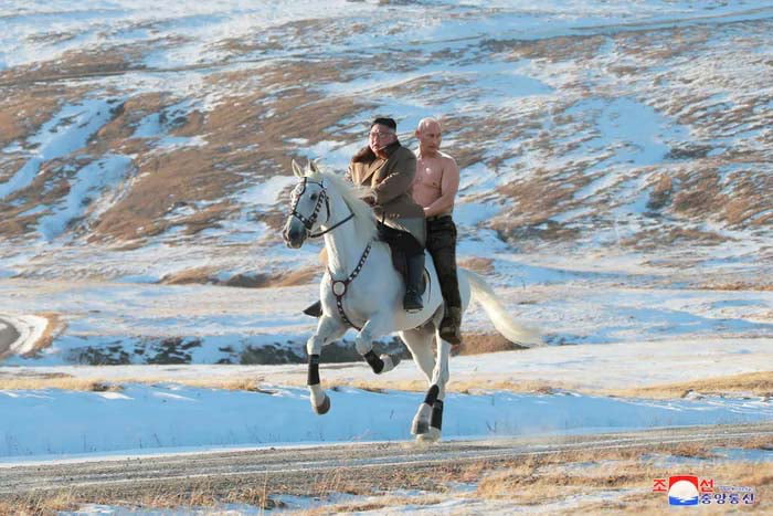 People Are Laughing At How Cute Kim Jong-Un's Legs Look In His Latest Supposed-To-Be-Epic Photo Shoot People Are Laughing At How Cute Kim Jong-Un's Legs Look In His Latest Supposed-To-Be-Epic Photo Shoot