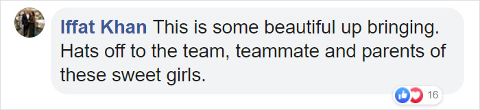 This Football Player’s Hijab Slipped Off So The Opposing Team Came To The Rescue This Football Player’s Hijab Slipped Off So The Opposing Team Came To The Rescue