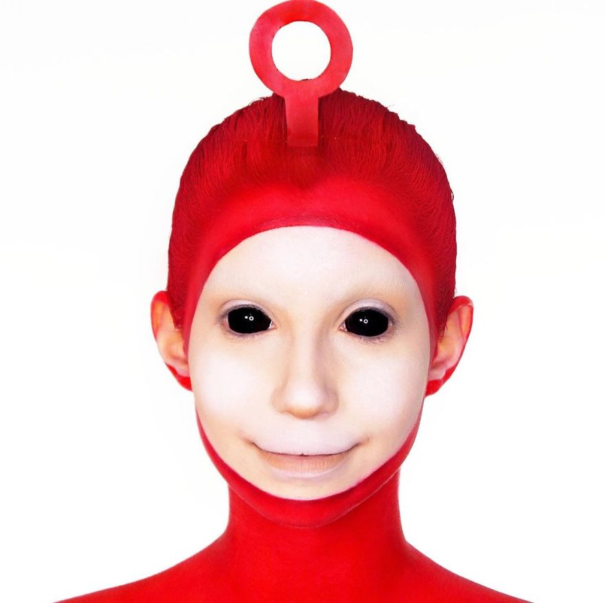 Makeup-Artists-Sisters-Charlotte-Abby-Roberts-