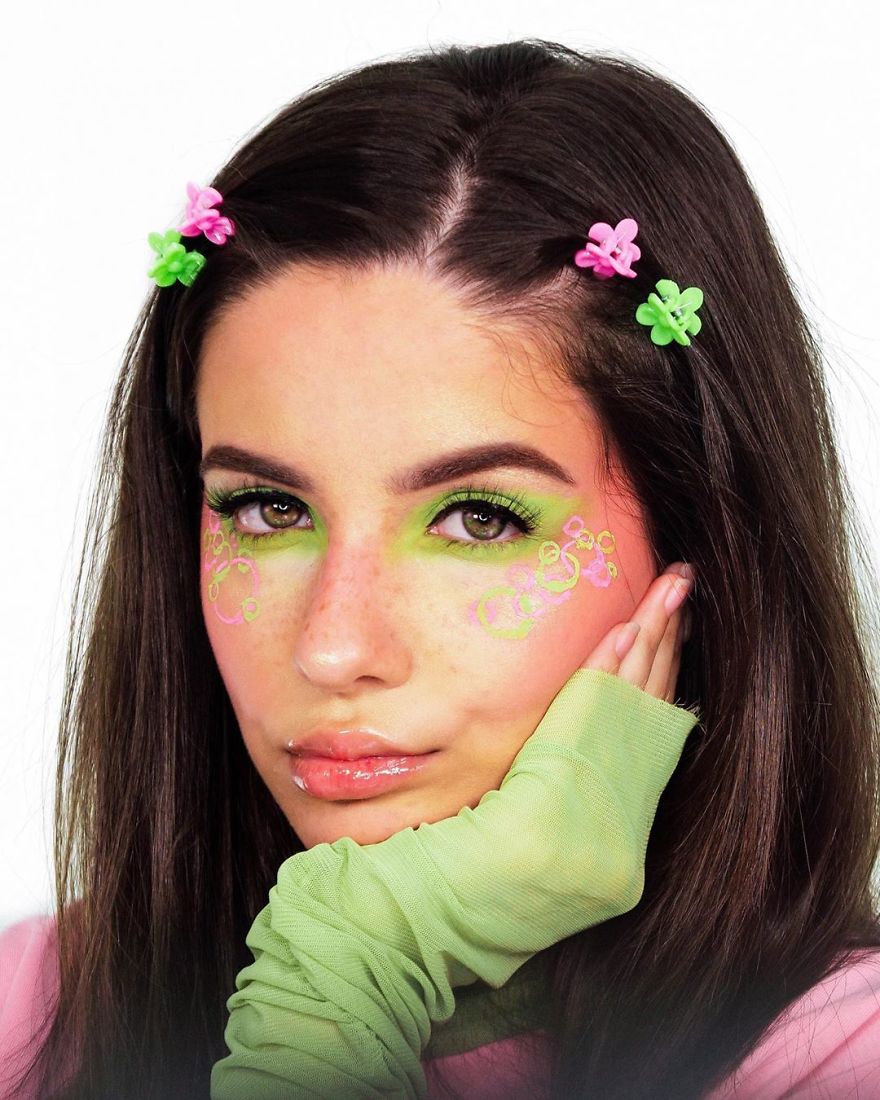 Makeup-Artists-Sisters-Charlotte-Abby-Roberts-