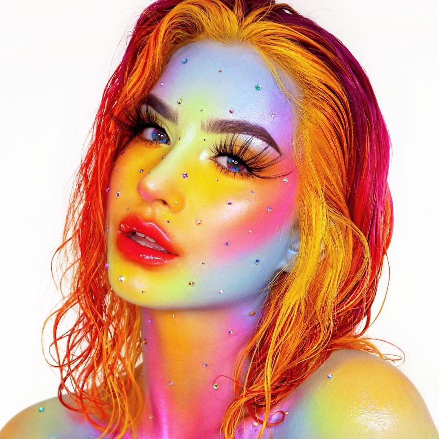 Makeup-Artists-Sisters-Charlotte-Abby-Roberts-