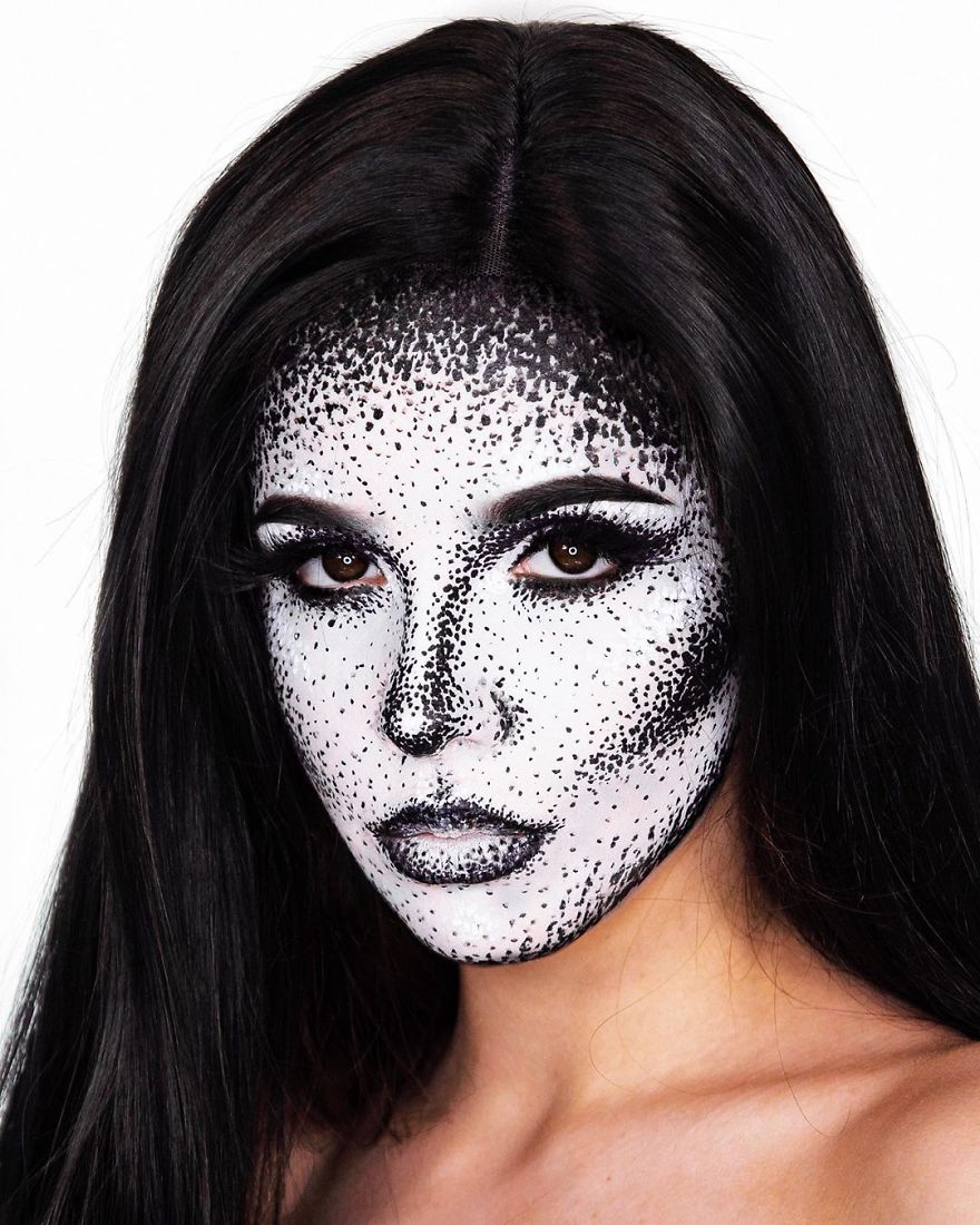 Makeup-Artists-Sisters-Charlotte-Abby-Roberts-