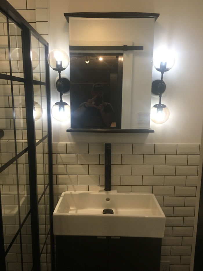 Man Uses 11 Shipping Containers To Build His 2,500 Square Foot Dream House, And The Inside Looks Amazing Man Uses 11 Shipping Containers To Build His 2,500 Square Foot Dream House, And The Inside Looks Amazing