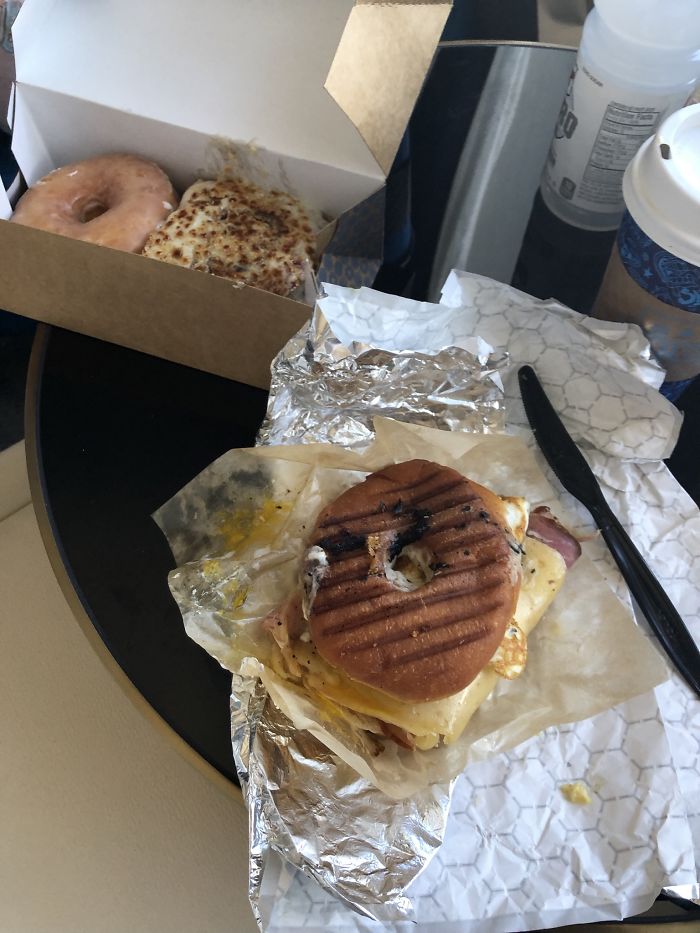 Australian Traveler Went To The US & Documented American Food