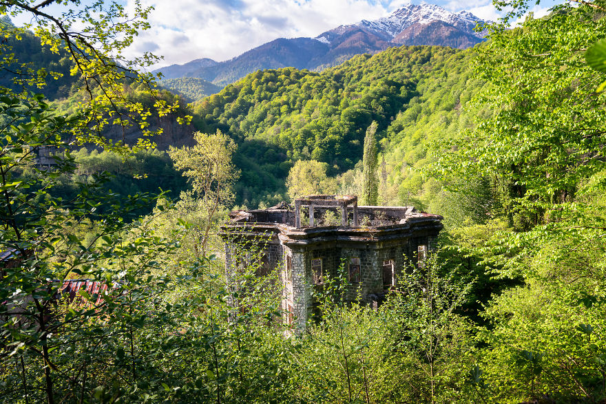 Star-Shaped Building