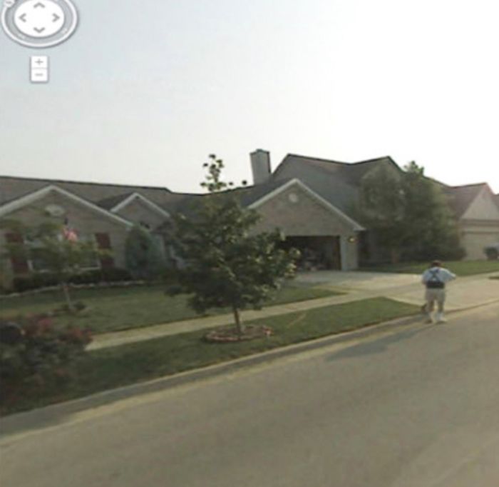 People-Share-Images-Of-Dead-Relatives-And-Pets-Found-On-Streat-View