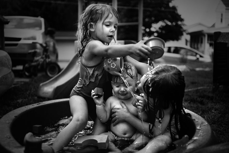 I Spent The Last 4 Years Documenting My Kids Enjoying Their Childhood Without Technology. Here's Some Of My Favorites