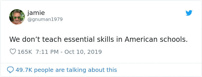 Teacher Shows Kids How To Correctly Wipe Their Butts And People Are Saying It's What Every School Should Teach Teacher Shows Kids How To Correctly Wipe Their Butts And People Are Saying It's What Every School Should Teach