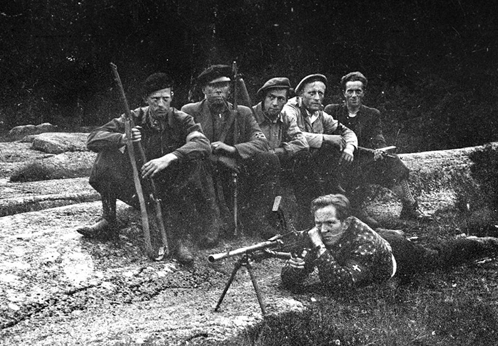 Son Shares 8 Lessons His Dad Taught Him After Being Held Captive By The Gestapo For Resisting Nazis Son Shares 8 Lessons His Dad Taught Him After Being Held Captive By The Gestapo For Resisting Nazis