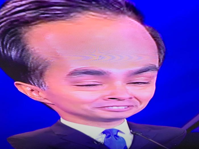 "Putting Your Phone Near The Top Of Your TV And Tilting It Down Turns The Candidates Into Debating Big Brains"