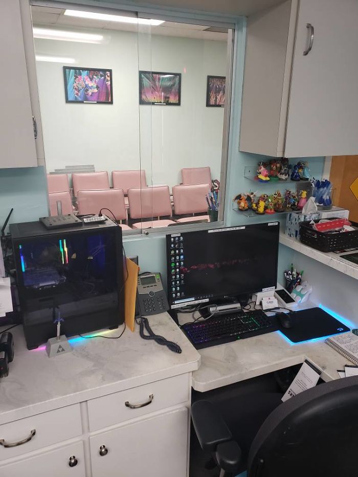 People Said We'd Fail, But My Family Clinic With Video Games And Therapy Cats Is Full Only 6 Months After Opening