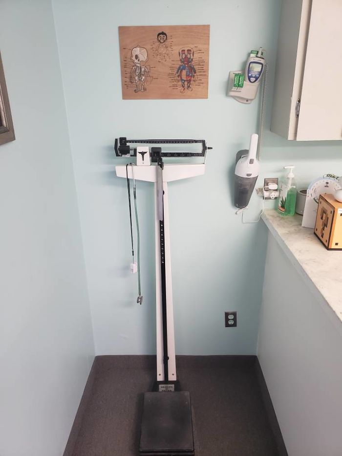 People Said We'd Fail, But My Family Clinic With Video Games And Therapy Cats Is Full Only 6 Months After Opening