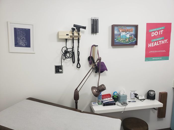 People Said We'd Fail, But My Family Clinic With Video Games And Therapy Cats Is Full Only 6 Months After Opening