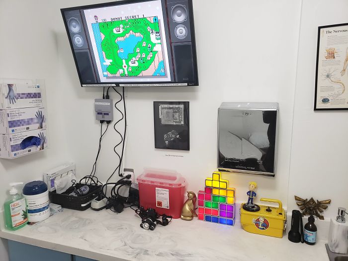 People Said We'd Fail, But My Family Clinic With Video Games And Therapy Cats Is Full Only 6 Months After Opening People Said We'd Fail, But My Family Clinic With Video Games And Therapy Cats Is Full Only 6 Months After Opening