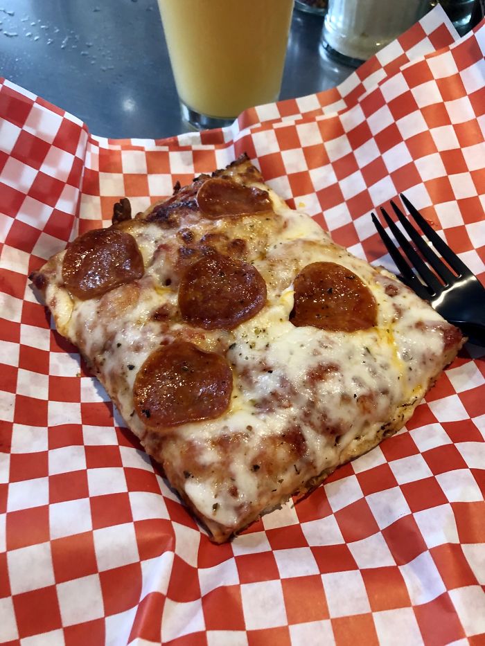 Australian Traveler Went To The US & Documented American Food