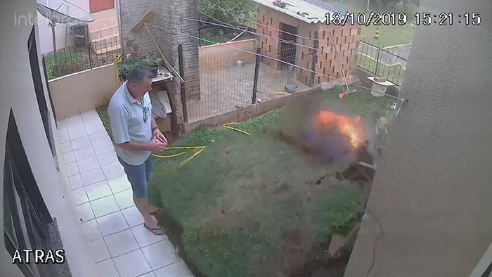 Man Accidentally Blows Up His Entire Backyard While Trying To Get Rid Of Cockroaches Man Accidentally Blows Up His Entire Backyard While Trying To Get Rid Of Cockroaches
