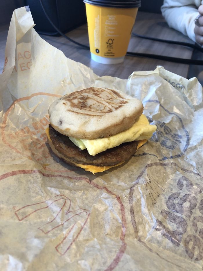 Australian Traveler Went To The US & Documented American Food