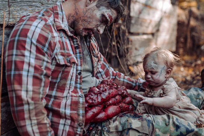 Mom Turns Her Baby Into A Zombie For A Horror Photoshoot And The Kid Absolutely Nails It Mom Turns Her Baby Into A Zombie For A Horror Photoshoot And The Kid Absolutely Nails It