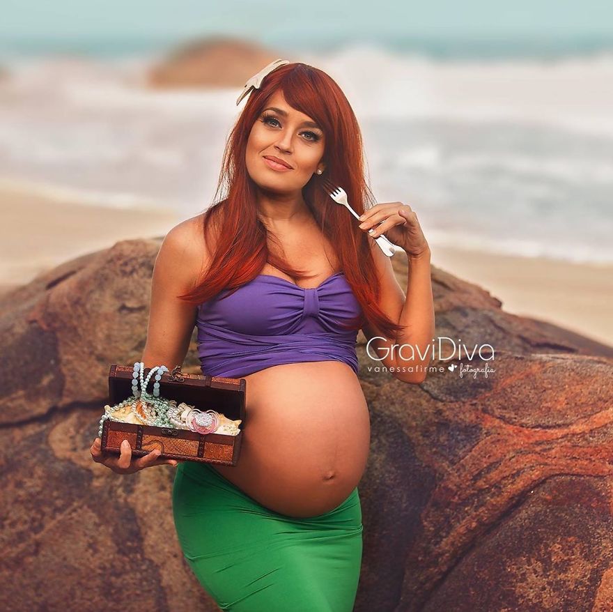 Brazilian Photographer Turns Moms-To-Be Into Disney Princesses (17 Pics)