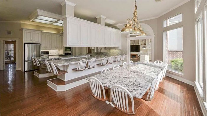 Tons Of Seating...on The Starship Enterprise