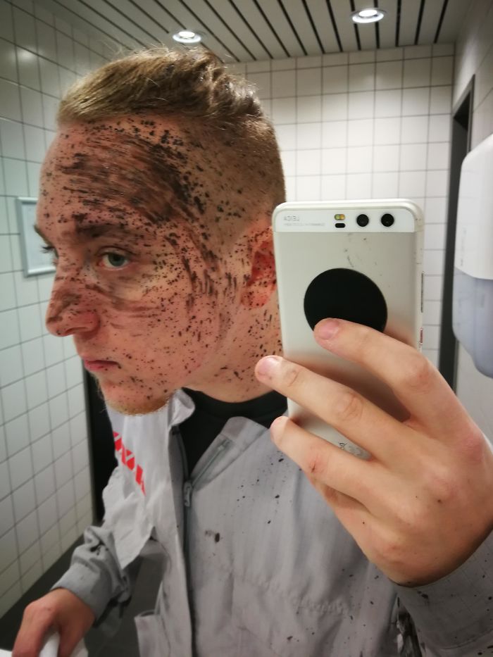 Had To Check If There Was Pressure In The Pipe. Well Yes, There Was. P.S. It's Black Carpaint