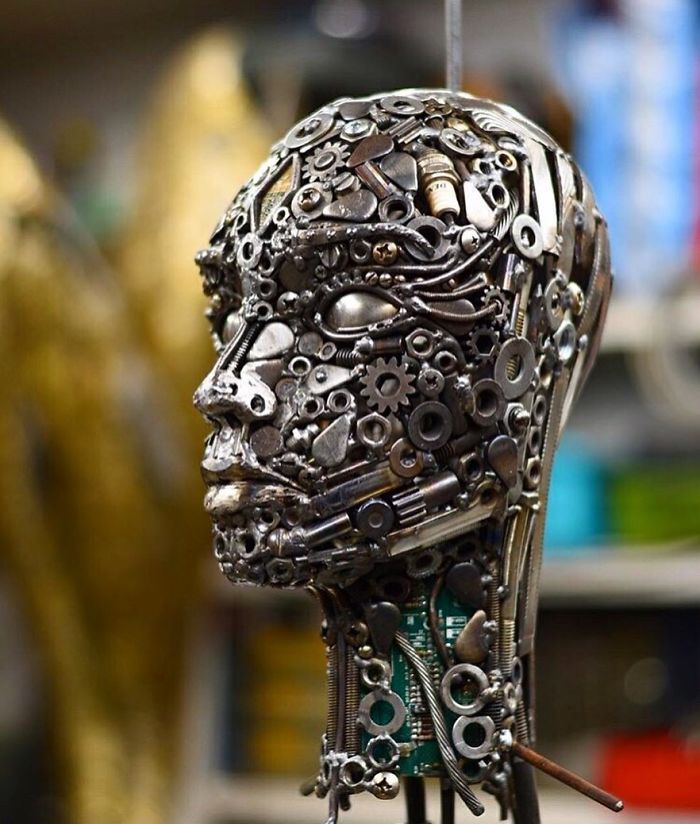 This Artist Makes Art Out Of Things That Seemingly Would Do No Good Anymore