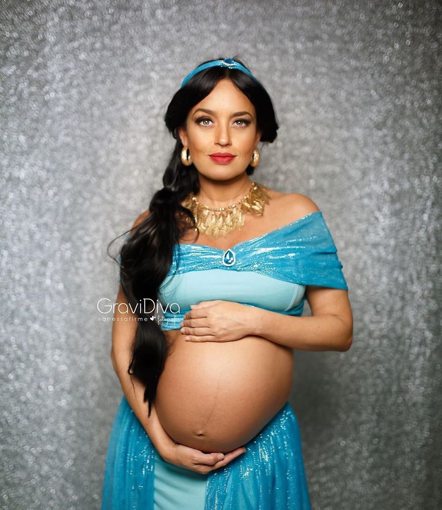 Brazilian Photographer Turns Moms-To-Be Into Disney Princesses (17 Pics)