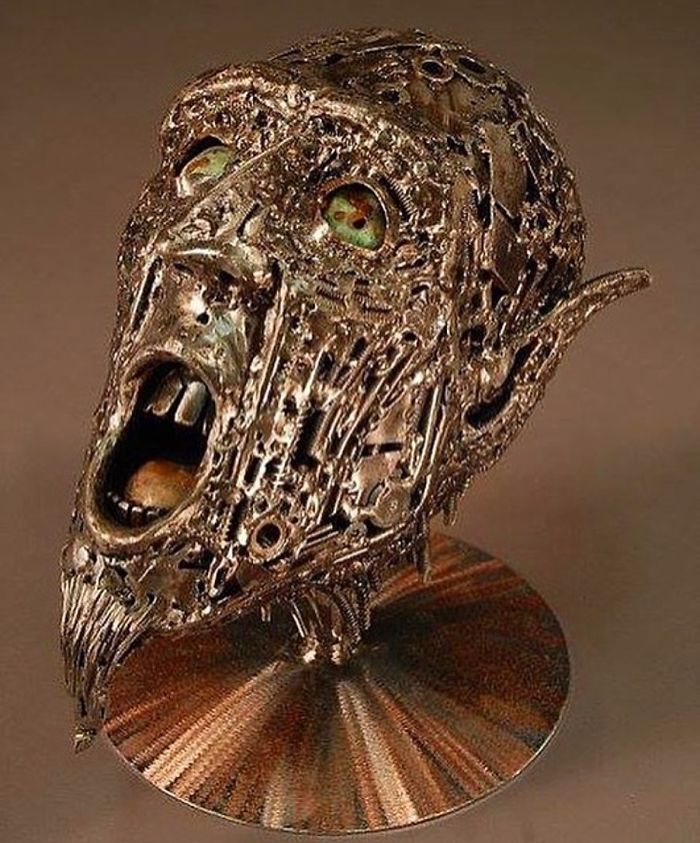 This Artist Makes Art Out Of Things That Seemingly Would Do No Good Anymore