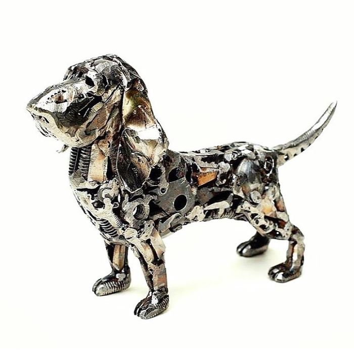 This Artist Makes Art Out Of Things That Seemingly Would Do No Good Anymore