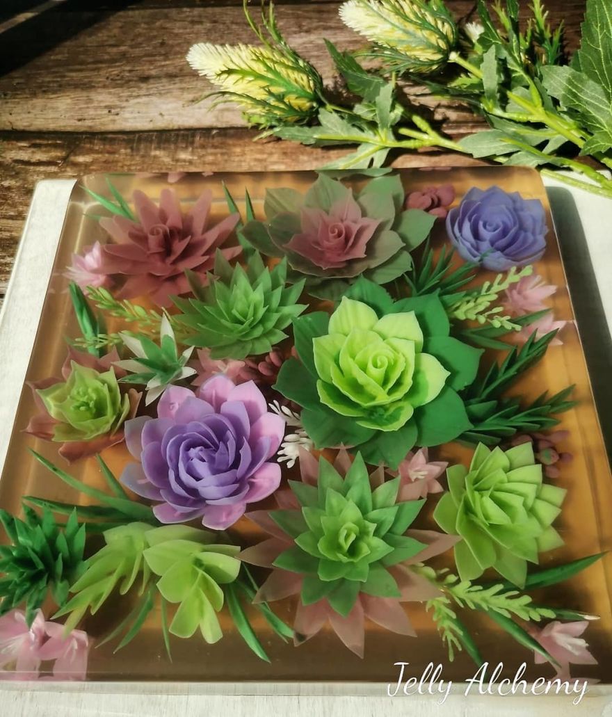 I Handcraft Realistic Floral 3D Jelly Koi Ponds, Birds And Characters.