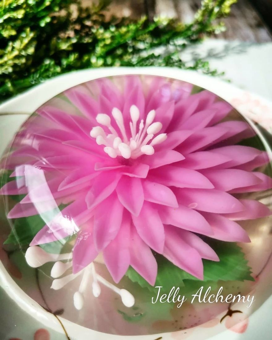 I Handcraft Realistic Floral 3D Jelly Koi Ponds, Birds And Characters.