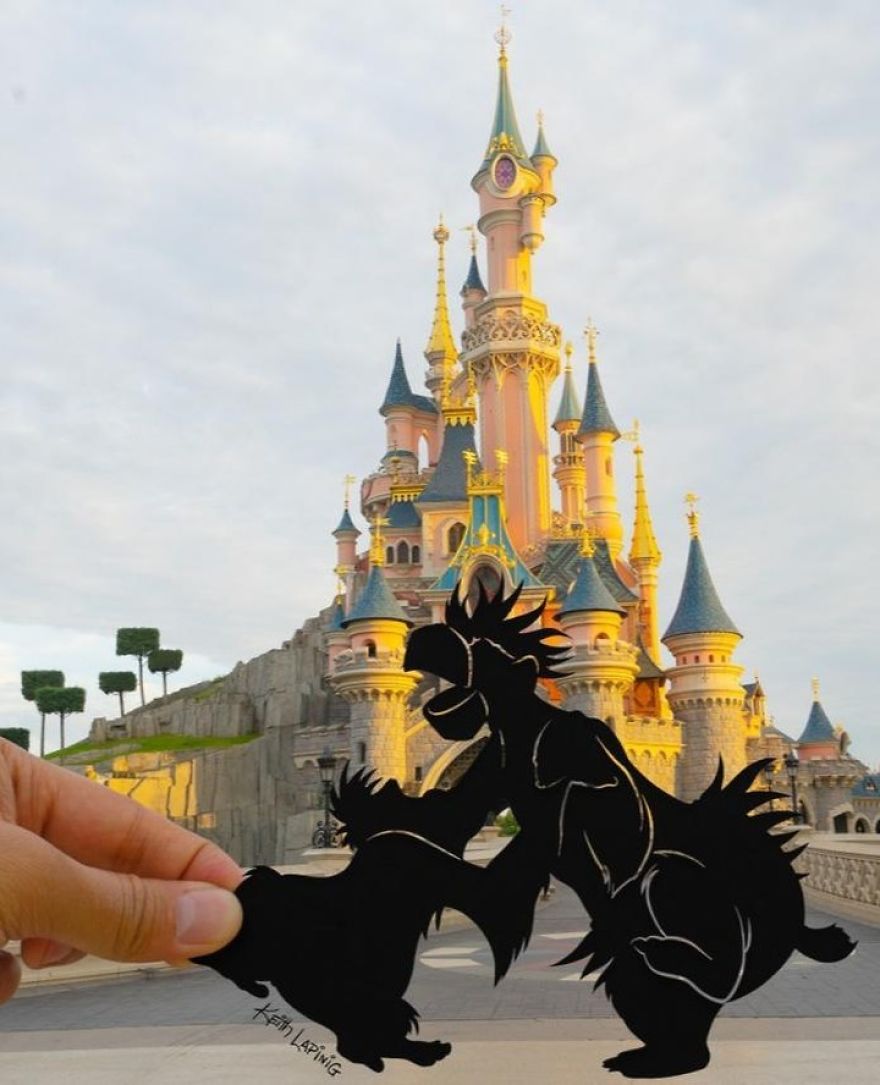 I Hold Up Paper At Disney Parks!