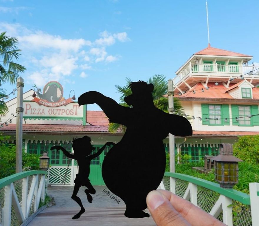 I Hold Up Paper At Disney Parks!