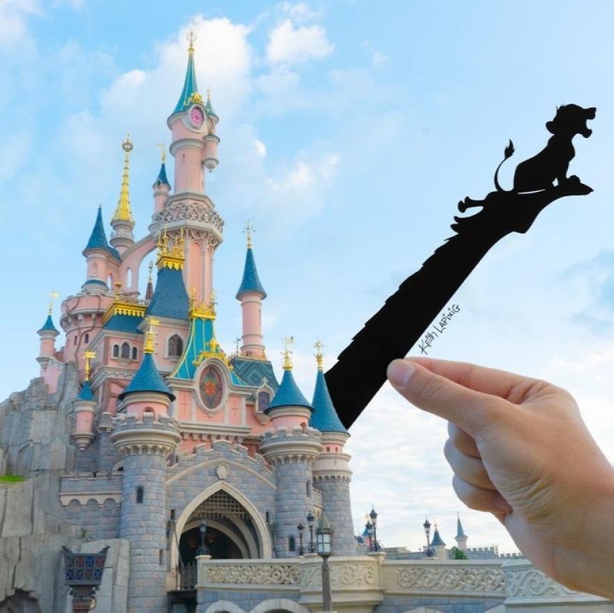 I Hold Up Paper At Disney Parks!